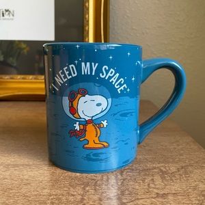 I Need My Space, Snoopy Mug